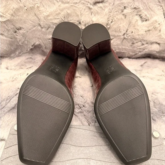 Naturalizer Wynrie Merlot (dark brown/burgundy) Croc Bit Block Heel Pump 8.5M - Picture 8 of 12